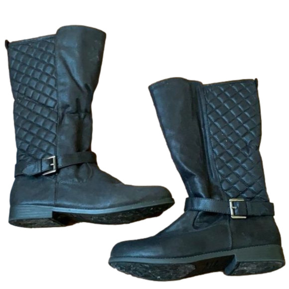 𝅺AMERICAN Eagle Quilted Bootie Boots Shoes - Picture 1 of 8